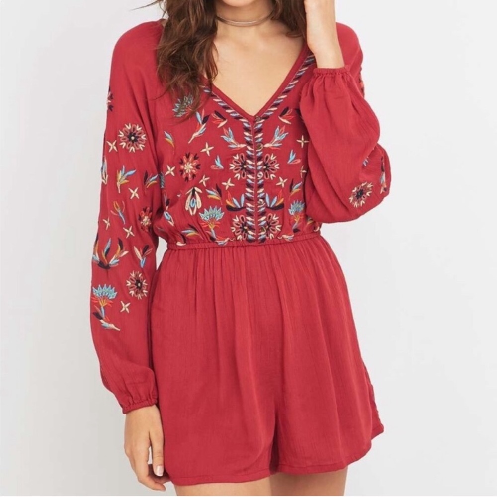 URBAN OUTFITTERS | Ecoté Balloon Sleeve Romper S